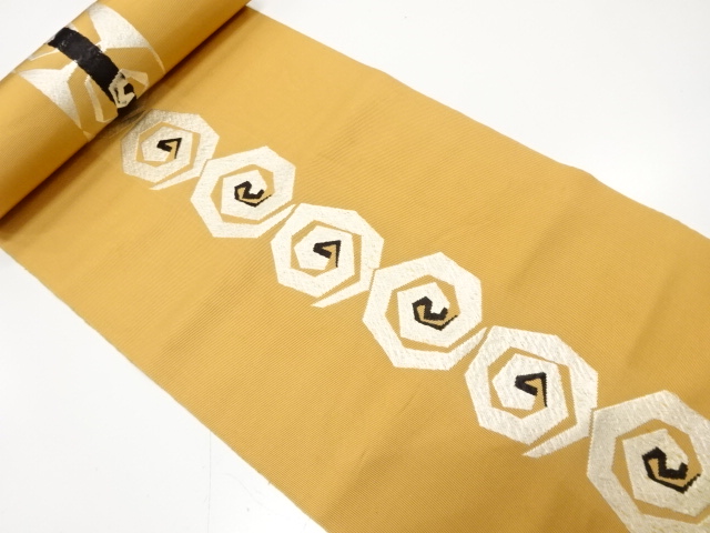 アンティーク　渦巻模様織り出し　八寸帯地反物